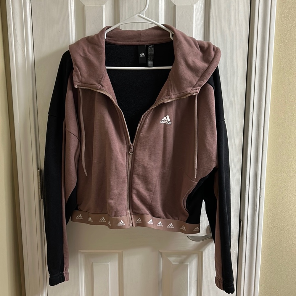 Womens Adidas Sweatshirt and Sweatpants Set.